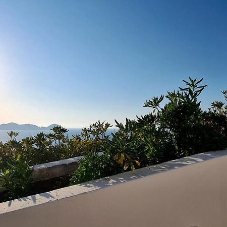 Guest House Villa Il Gabbiano Ponza Buitenkant foto