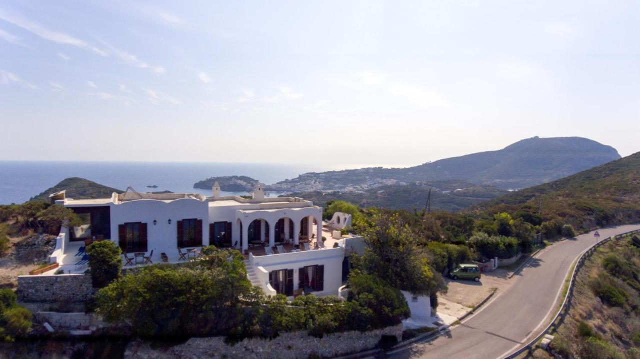 Guest House Villa Il Gabbiano Ponza Buitenkant foto