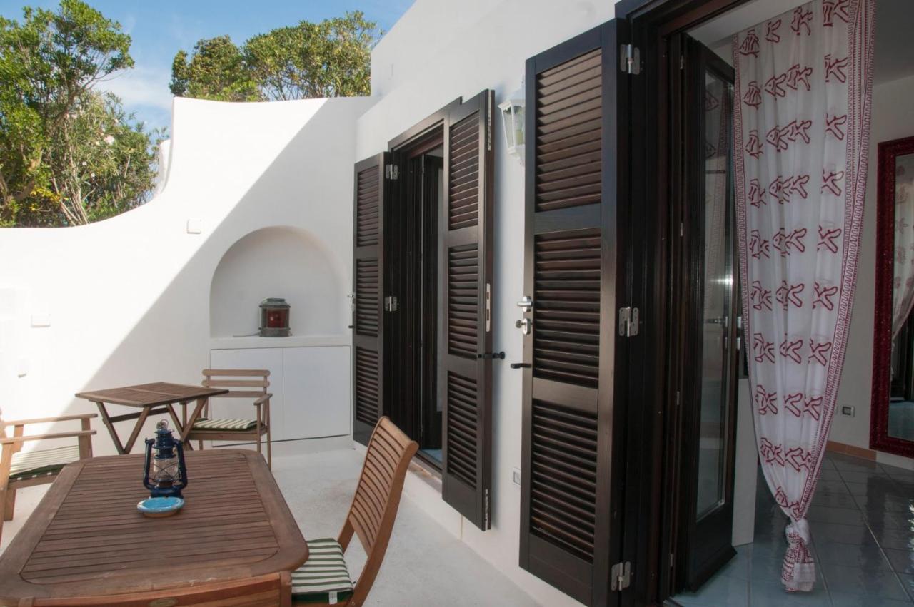 Guest House Villa Il Gabbiano Ponza Buitenkant foto