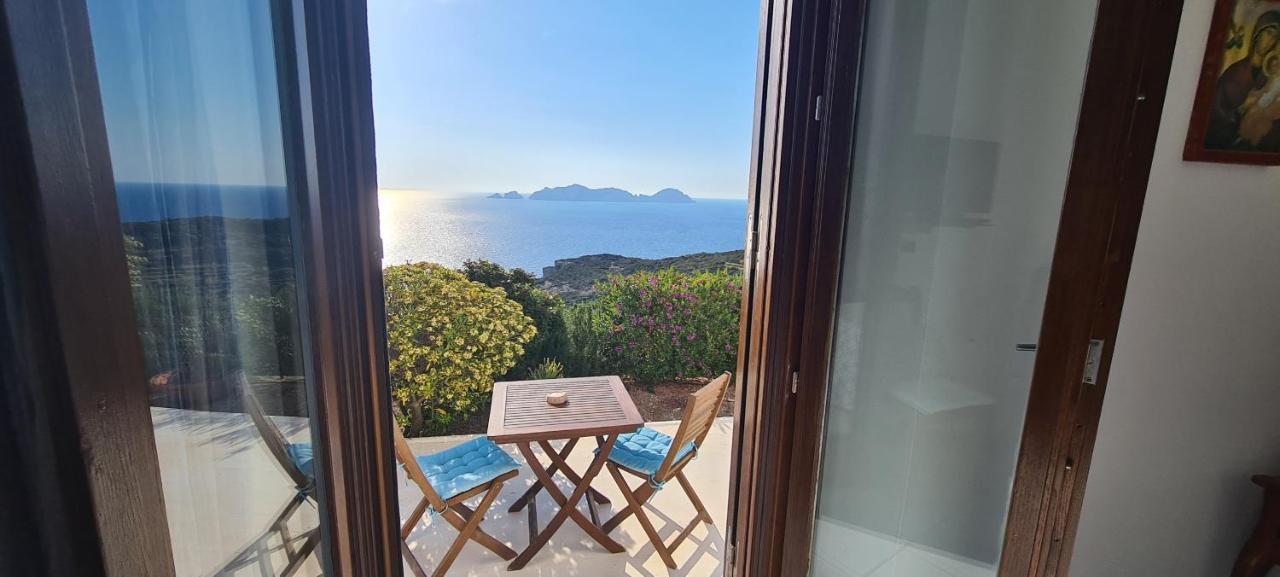 Guest House Villa Il Gabbiano Ponza Buitenkant foto