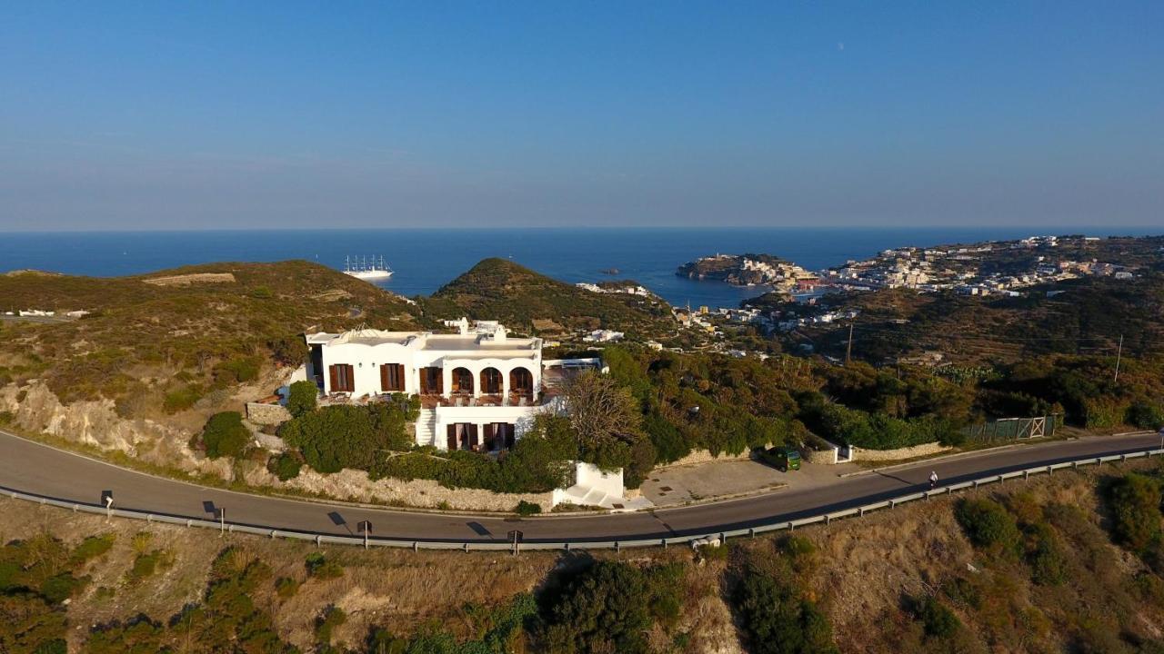Guest House Villa Il Gabbiano Ponza Buitenkant foto
