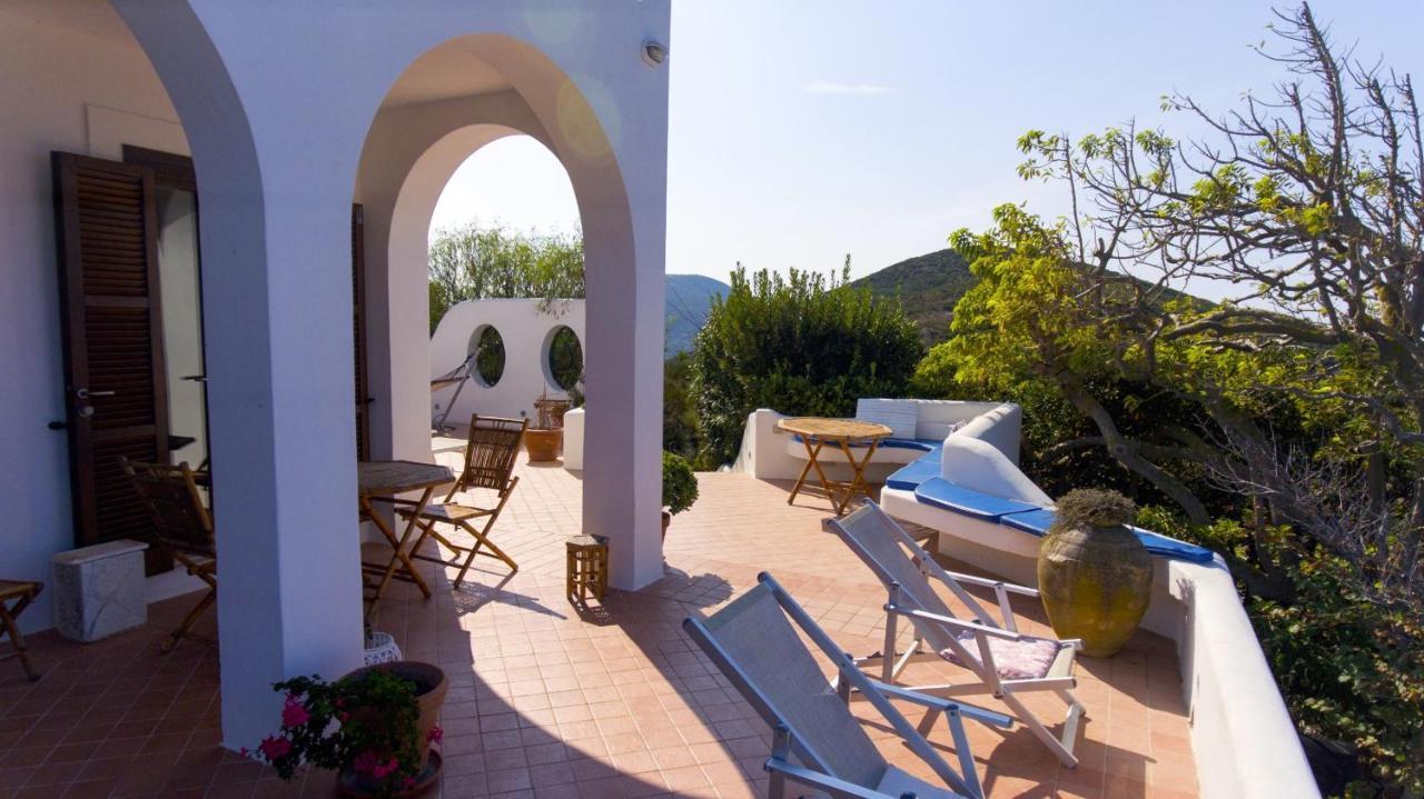 Guest House Villa Il Gabbiano Ponza Buitenkant foto