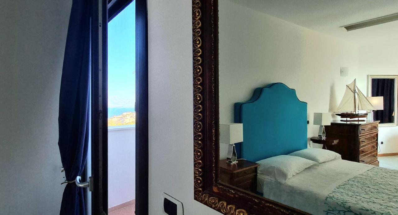 Guest House Villa Il Gabbiano Ponza Buitenkant foto