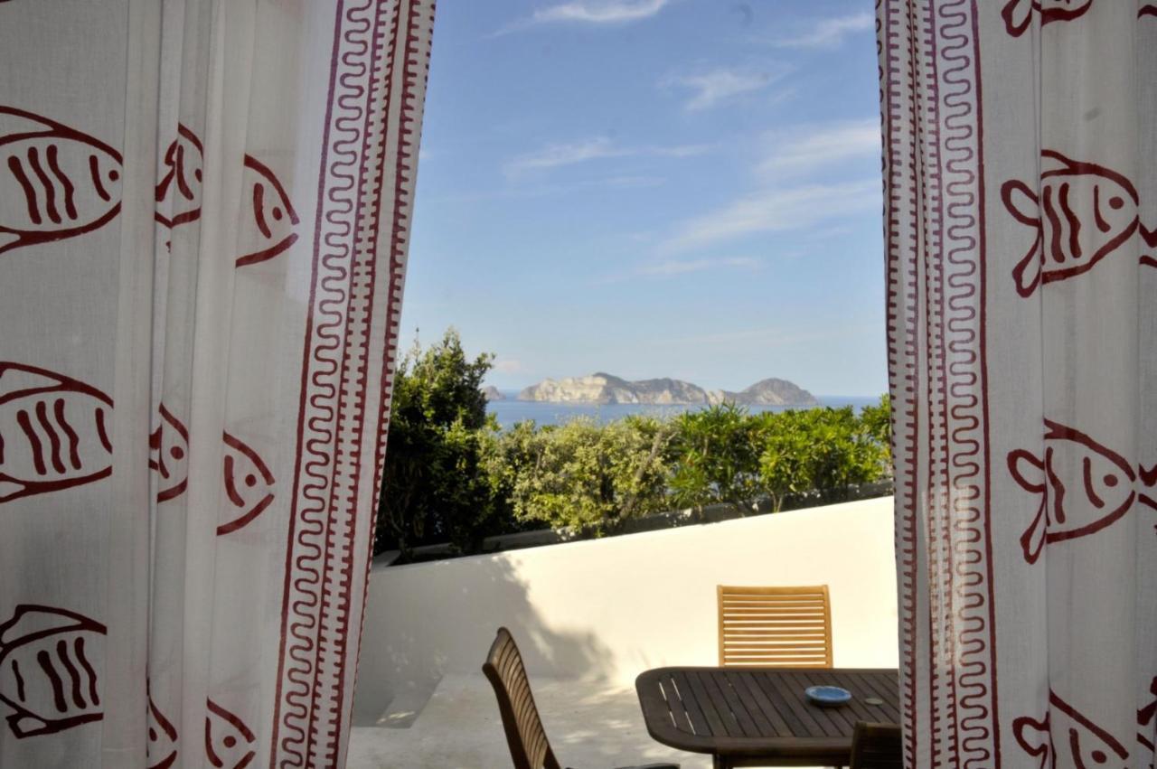 Guest House Villa Il Gabbiano Ponza Buitenkant foto