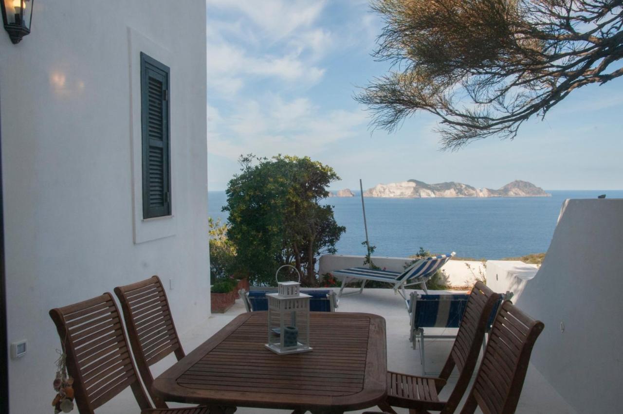 Guest House Villa Il Gabbiano Ponza Buitenkant foto